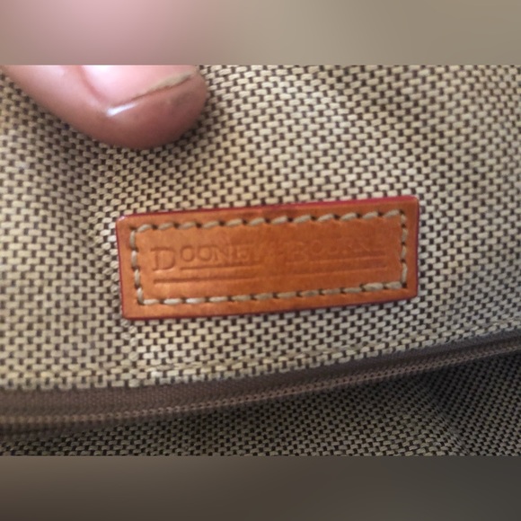 Dooney and Bourke bag - Picture 5 of 8